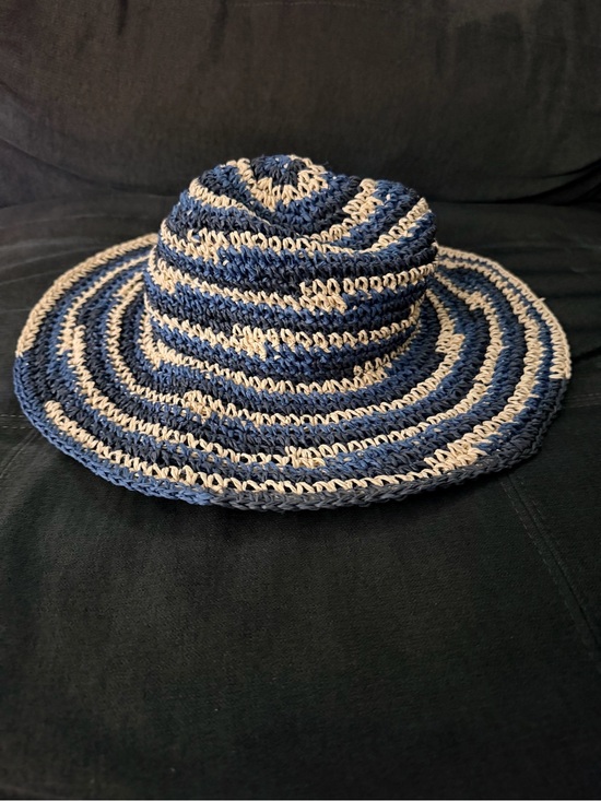 San Diego Hat Company Accessories - San Diego Hat Company Navy and Cream Crochet Sun Hat